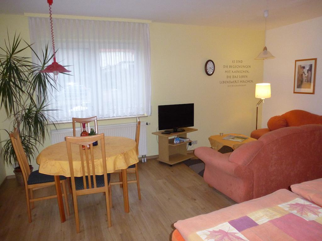 Gaestehaus Regina Ruhla Room photo